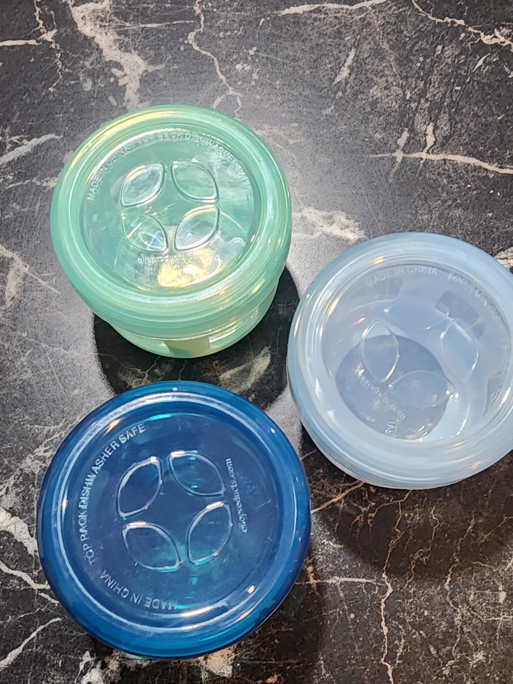 Ello Set of 3 Round Plastic Food Storage Lids in Teal, Light Blue, Navy